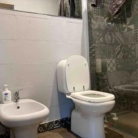 아파트 Toki Apartment